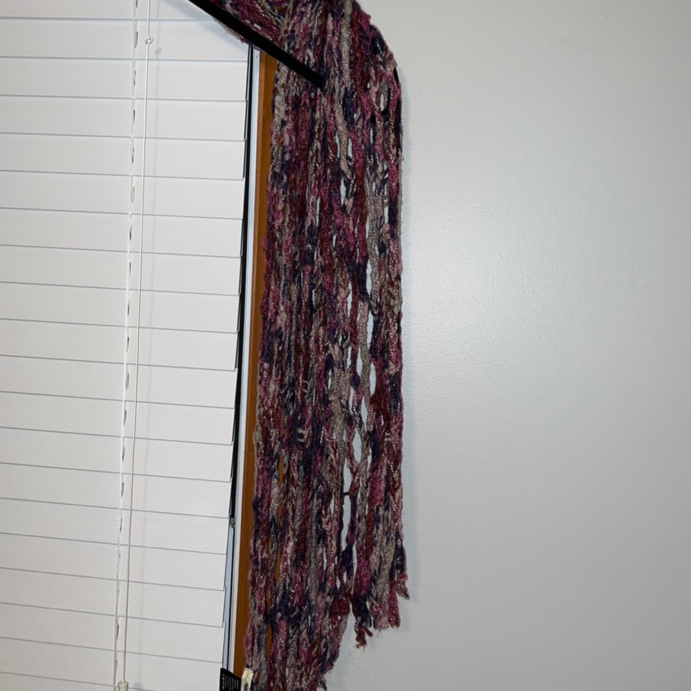 Knit scarf